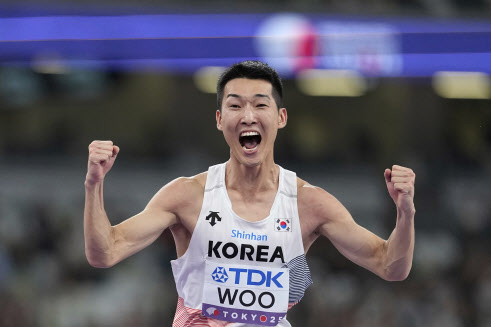 李대통령 "우상혁 선수 자랑스러워"…은메달 축하