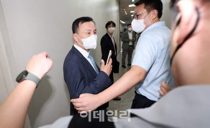 [속보]'백현동 수사무마 의혹' 임정혁 前고검장, 2심서 '무죄'