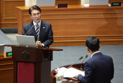 김민석 "대미 투자 협정 조건 불리하면 국익 차원서 수용 불가"