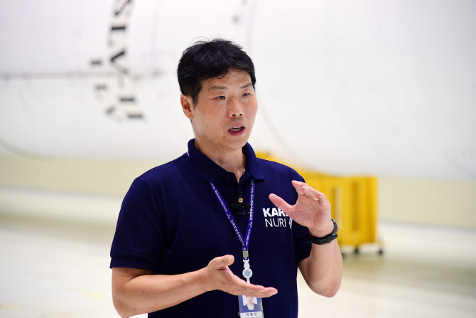 “야간 발사·한화 제작 참여로 새 도전…기술이전 속도 낼 것”