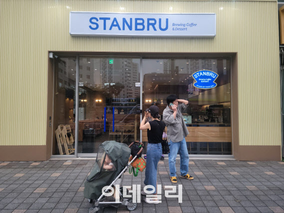 함박·라면·커피·우동으로 ‘1조 클럽’ 자리 엿보는 ‘이곳’은