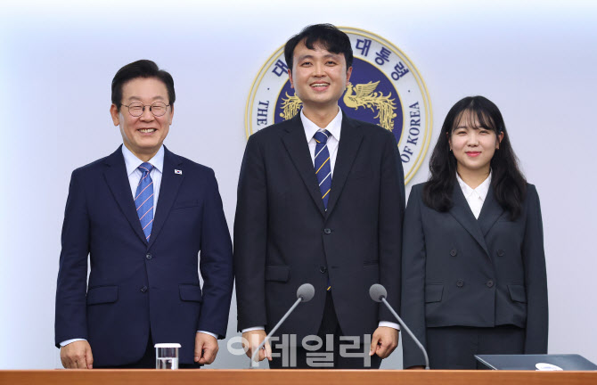 李대통령 “청년 문제 해결 없인 韓 미래 없어…근본 대책 추진”