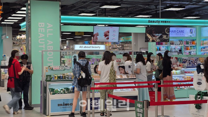 “여기서 뜨면 된다”…뷰티계 ‘테스트 베드’ 된 다이소