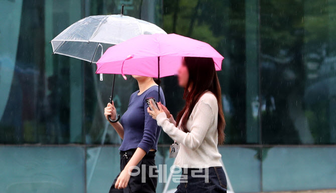 가을비 이어진다…충남·전북권 강한 비 예보[내일날씨]
