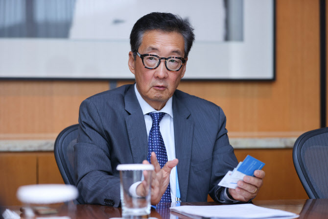 빅터 차 “트럼프·시진핑·김정은, 베이징서 만남 가능성”