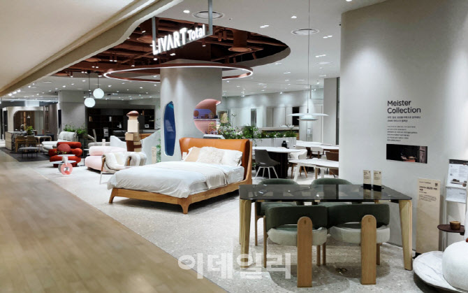 [포토] 현대리바트, 현대百 미아점에 ‘리바트 토탈’ 리뉴얼 오픈