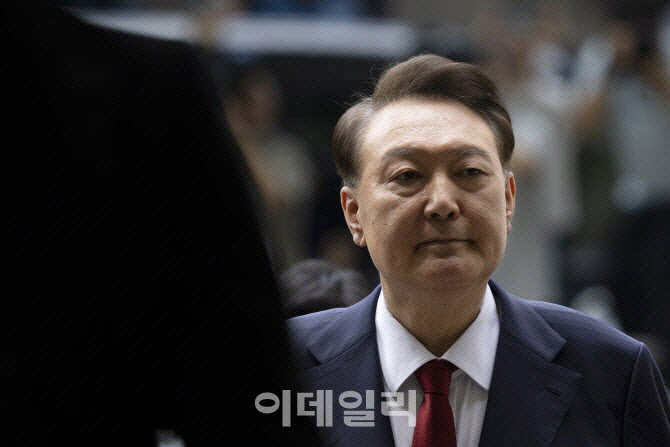 윤 전 대통령, 법원에 보석 청구…“실질적 방어권 위한 조치”