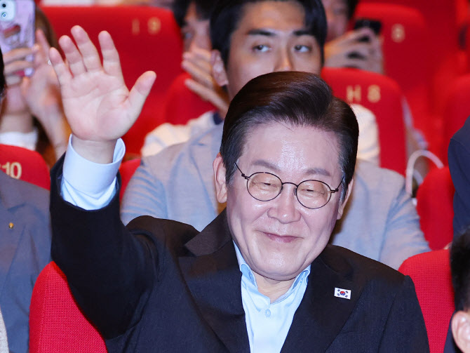李대통령, APEC 앞두고 ‘전 국민 대청소’ 동참 요청