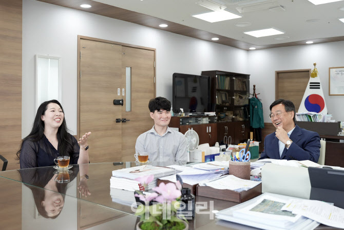 ‘반값 공공예식장’ 등장, 결혼에 진심인 이 도시