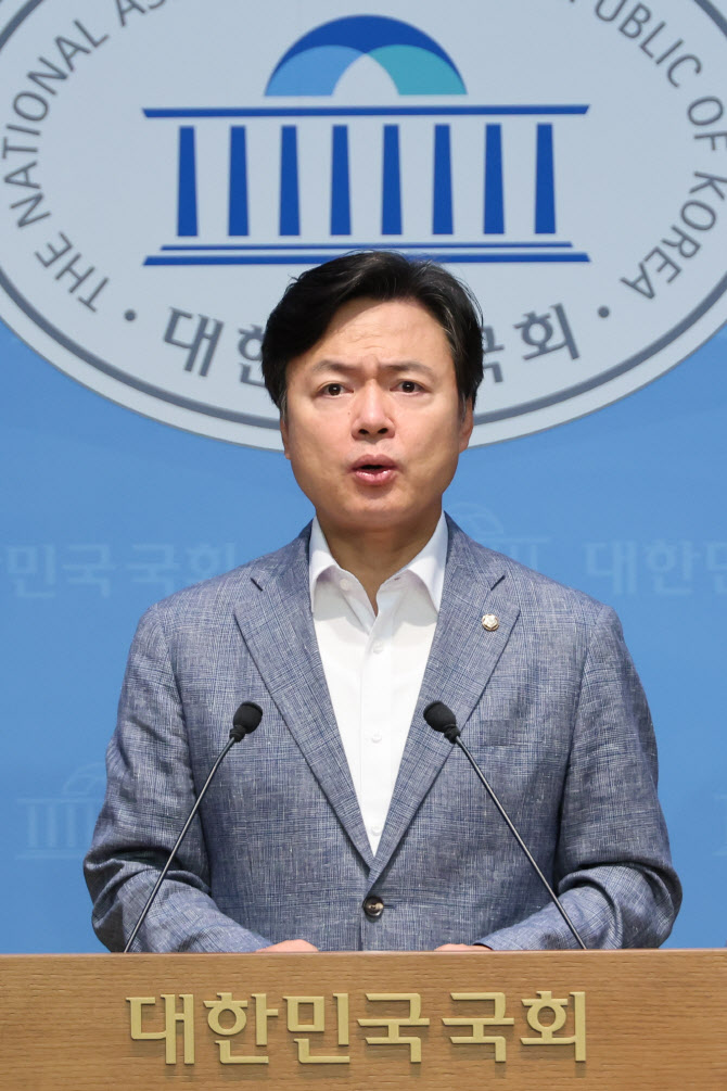 조희대 대법원장 '세종대왕' 발언에…與 "오만한 궤변"