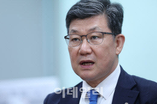 與 "최소 배달운임제·유상운송보험 의무화 논의"