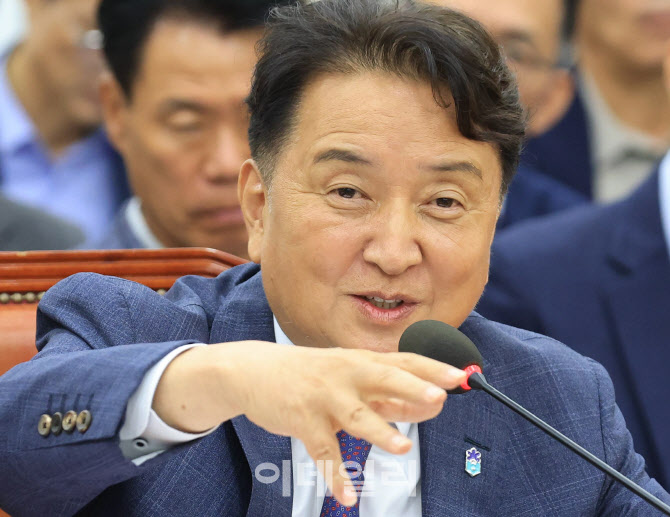 [포토]오송참사 청문회, '답변하는 김영환 충북지사'