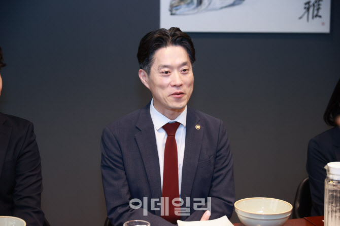 2030세대 만난 노용석 “청년 체감하는 정책 만든다”