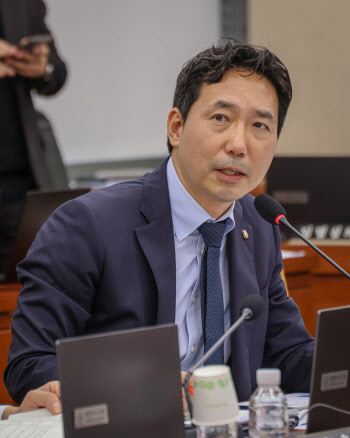 연간 40명 배출…‘해킹 대란’ 속 보안 인력난 심화