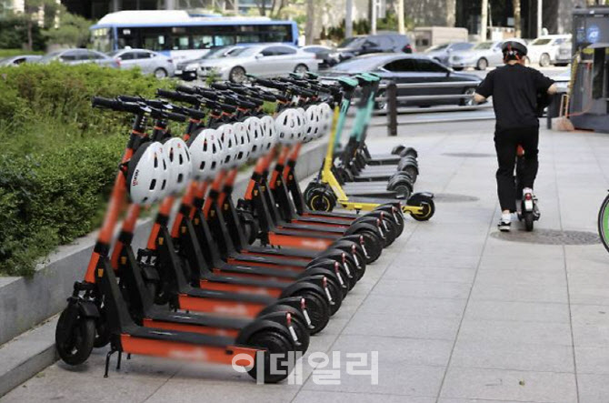 전동킥보드·전기자전거 ‘무법질주’ 원천 차단한다