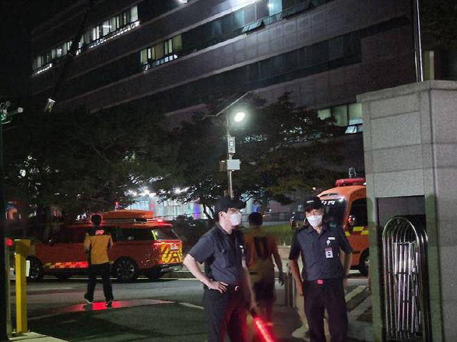 복지·보건 전산망 ‘먹통’…화장 예약·진료기록 차질