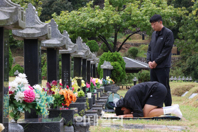 [포토]추석 일주일 앞두고 성묘