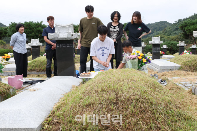 [포토]추석 일주일 앞두고 성묘