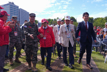 세대와 국민이 함께한 서울수복 75주년…참전용사 희생·헌신 기억