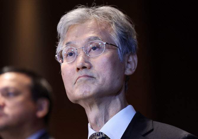 "대법원장 꼭 부른다"…與, 청문회 불출석시 국감장 앉힌다
