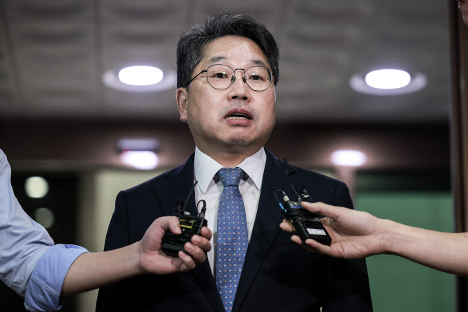 검찰총장 대행 "檢 폐지 현실에 참담…의견 적극적 낼 것"