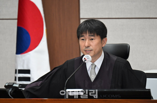 [속보]법원 감사위 "지귀연 판사, 징계사유 있다고 판단 어려워"