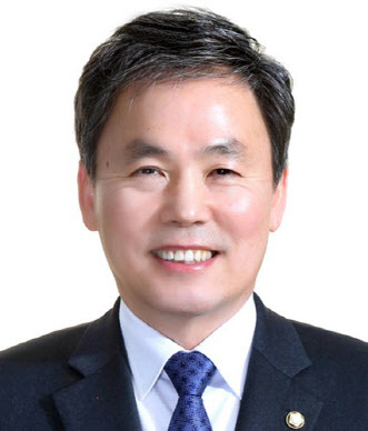[프로필]김현권 고준위 방사성폐기물 관리위원장