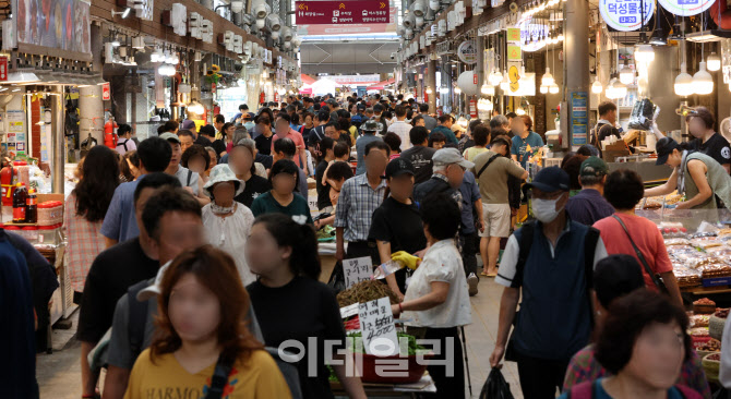 [기자수첩]쌀값이 보여준 교훈…정부, 가격통제가 능사 아냐