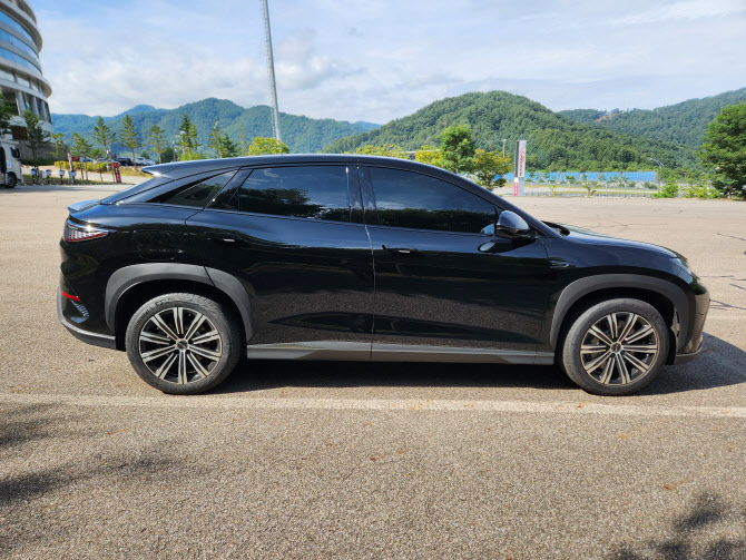 BYD 씨라이언7 참 잘 나가는데…2% `감성`이 아쉽다[타봤어요]