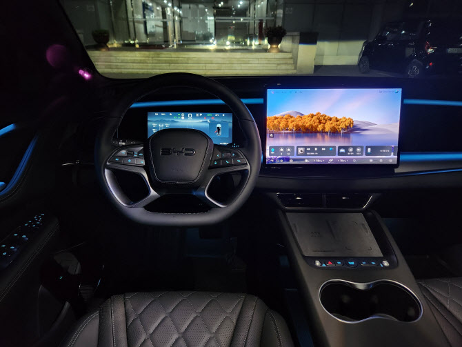 BYD 씨라이언7 참 잘 나가는데…2% `감성`이 아쉽다[타봤어요]