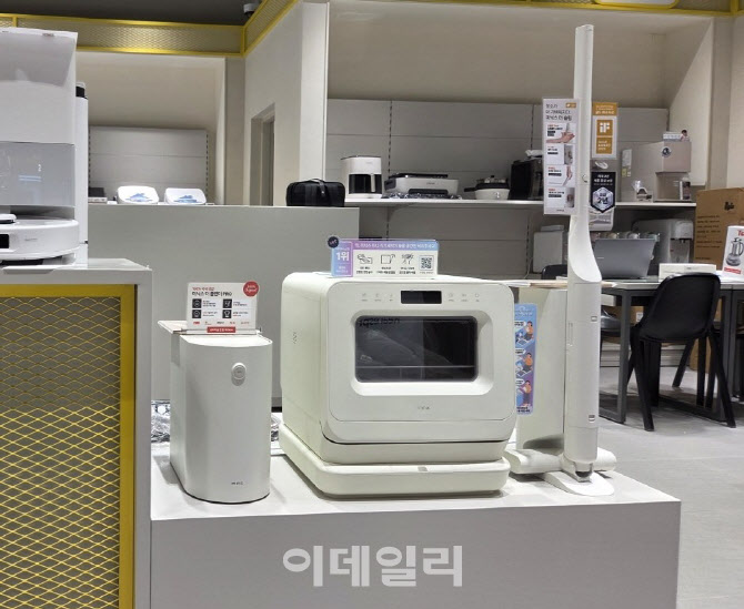 '1.7kg 무선청소기' 미닉스 더 슬림, 유통망 확대…전자랜드 입점