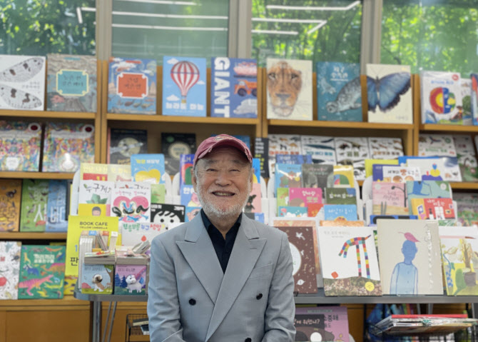 은관문화훈장에 권종택 보림출판사 대표