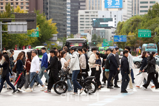 [포토] 장마같은 가을비 이어져...