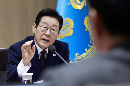 李대통령 “시장교란·허위광고 단호히 차단"…부동산 시장 경고