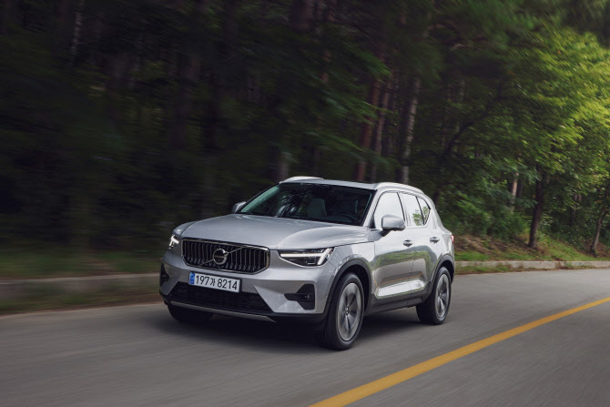 볼보코리아, 2026년형 XC40 출시