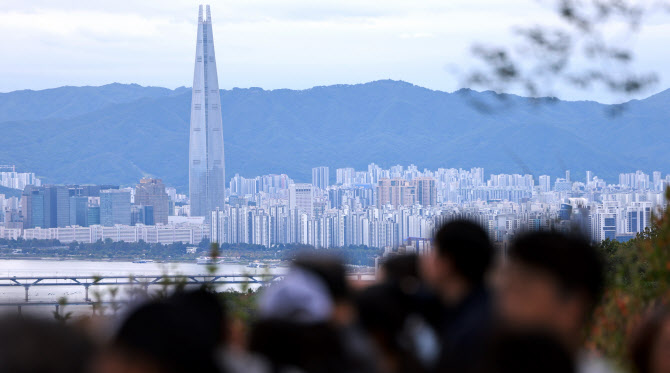 15억 넘는 집 살 땐 대출 4억까지만…1주택자 전세대출 이자 DSR 포함
