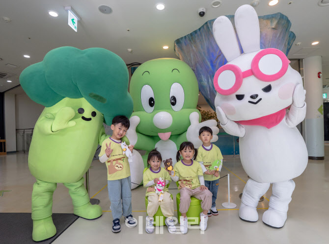 ‘문화예술 리딩그룹’ KB금융, 문화의날 맞아 어린이 관객에 선물