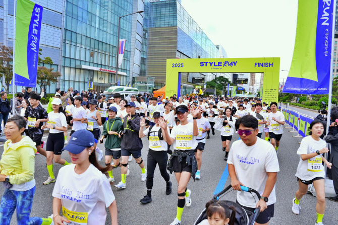 롯데百, K패션 ‘마뗑킴’과 손잡은 ‘스타일런’…6000명 러너와 성료
