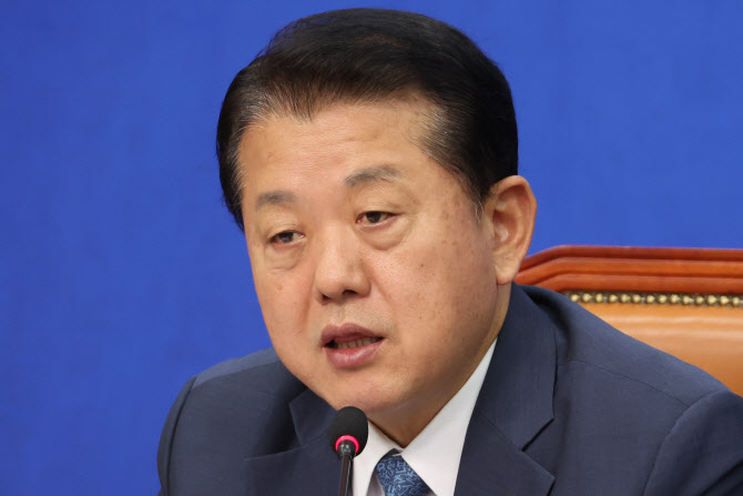 與김병주 "캄보디아 청년 가해자이면서 피해자…국민 생명 지키는게 국가 역할"