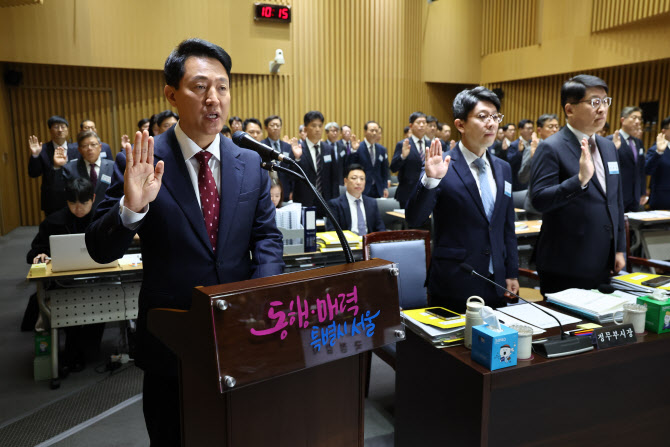 오세훈 “주택문제 해결 총력…민간 주도로 속도 높일 것”