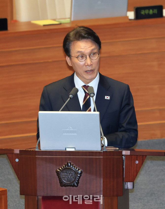 민주 "정당 해산" 국힘 "李대통령 탄핵"…與野, 대정부질문 격돌