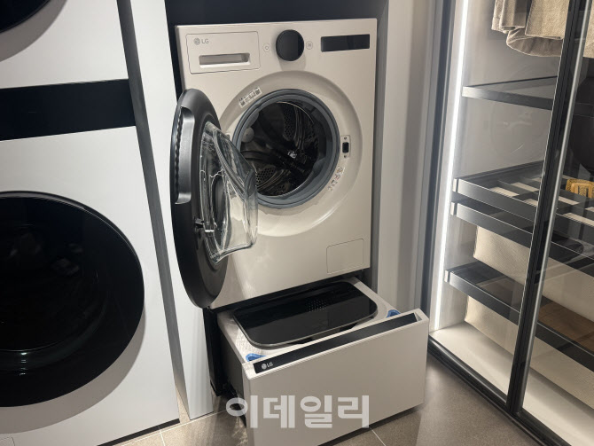 1인가구·시니어…'맞춤형 가전'으로 돌파구 찾는 삼성·LG