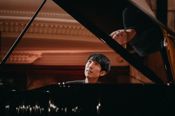 쇼팽 콩쿠르서 미국 `에릭 루` 우승…이혁·이효 형제 3차 마무리