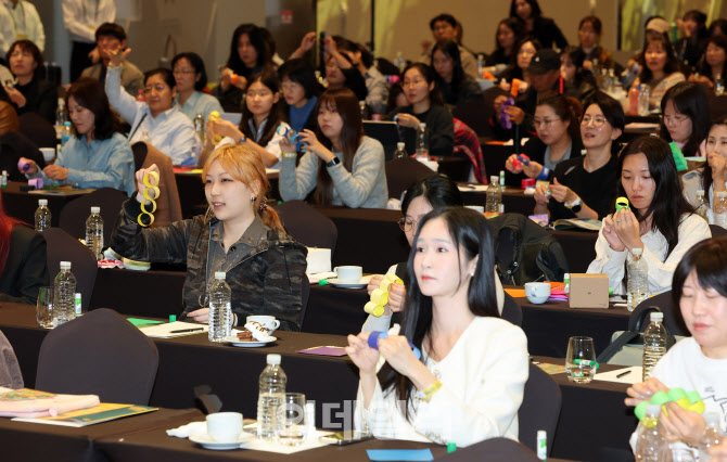 [포토]제14회 이데일리 W페스타-김영만 종이문화재단 평생교육원장