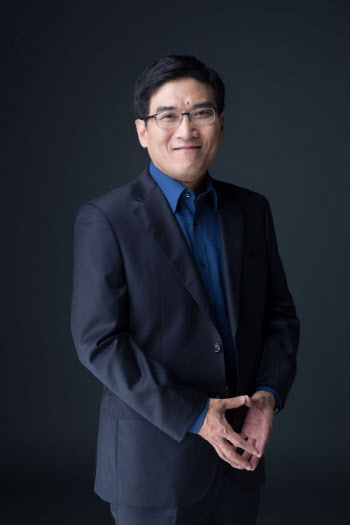 삼성·SK, '반도체대전'서 HBM4 실물 공개…차세대 기술 경쟁