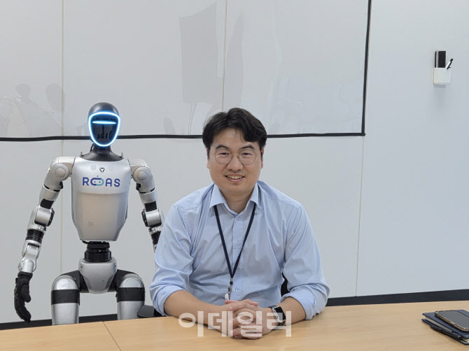 "中 로봇 비결은 탄탄한 공급망…韓, 소프트웨어 집중해야"[인터뷰]