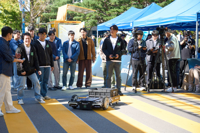 `차주 전번 몰라 애태우기 그만`…현대차 직원 아이디어 엿보니