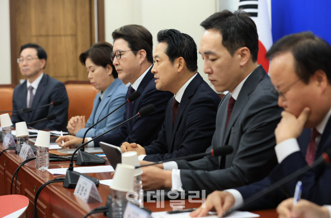장동혁 “‘집값 떨어지면 사라’ 국토차관, 실세라 사과도 민주당이 대신”