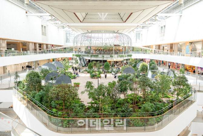 "쾌적한 생활환경 창출" 현대百, 조경대상 국무총리상 수상