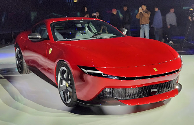 '내연기관차 최후의 낭만'…페라리 아말피 국내 출격